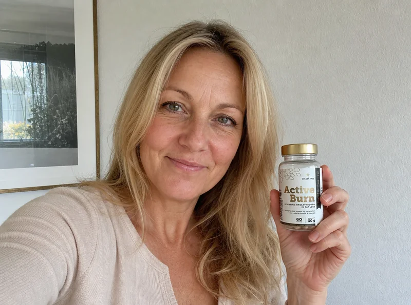 Woman before and after calmer cravings journey
