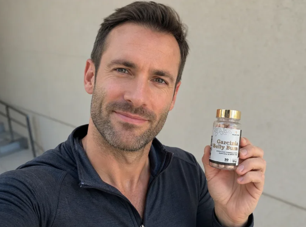 Man in sporty clothes selfie holding product